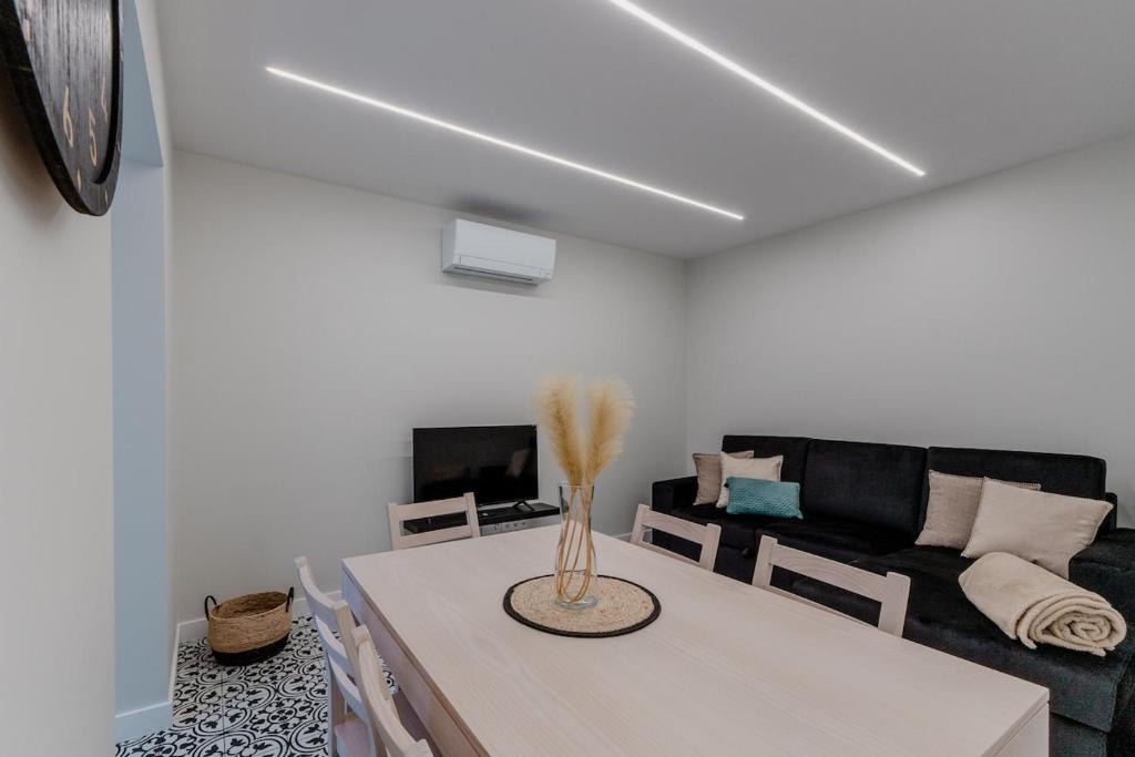 Renovated cozy apartment - H, Lisabon