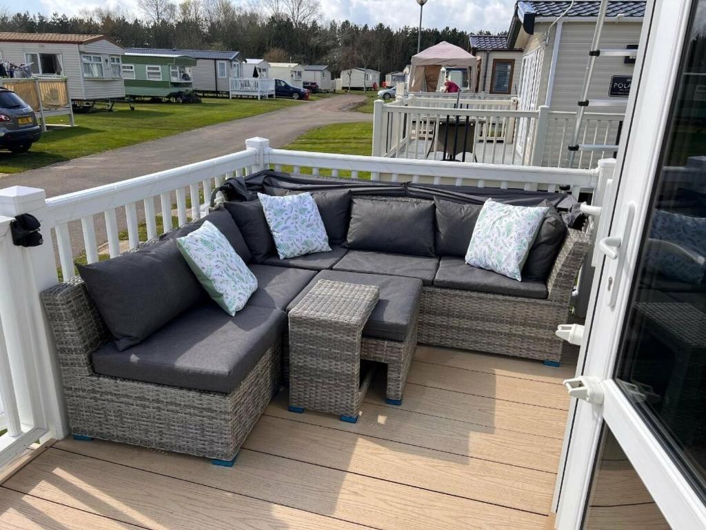 Cleethorpes Beach Holiday Park - Holiday Accommodation 16175, Humberston