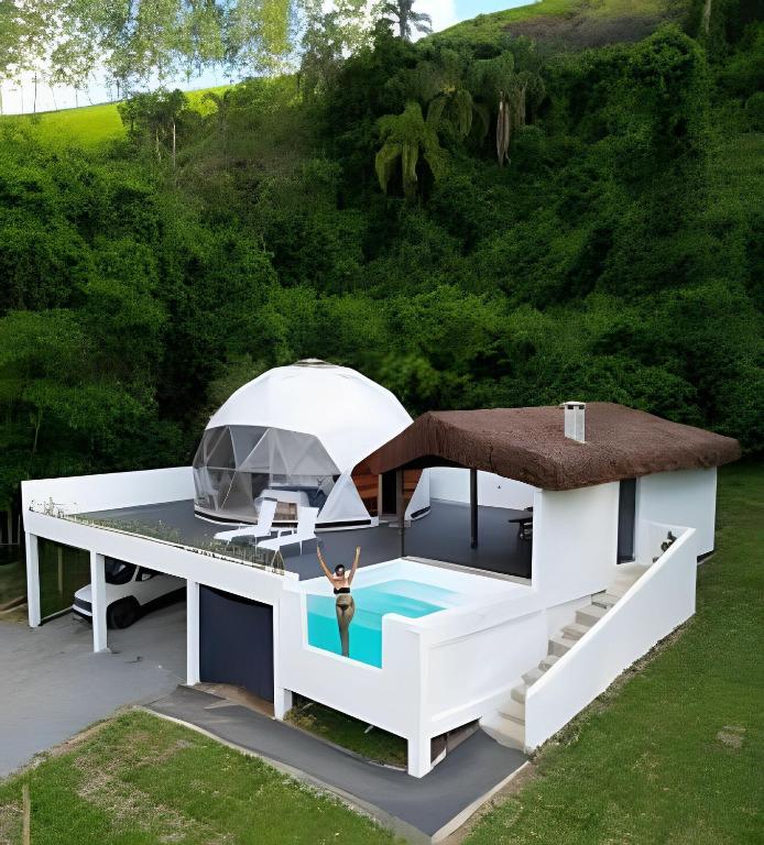 Cupulesantorini, Santa Isabel