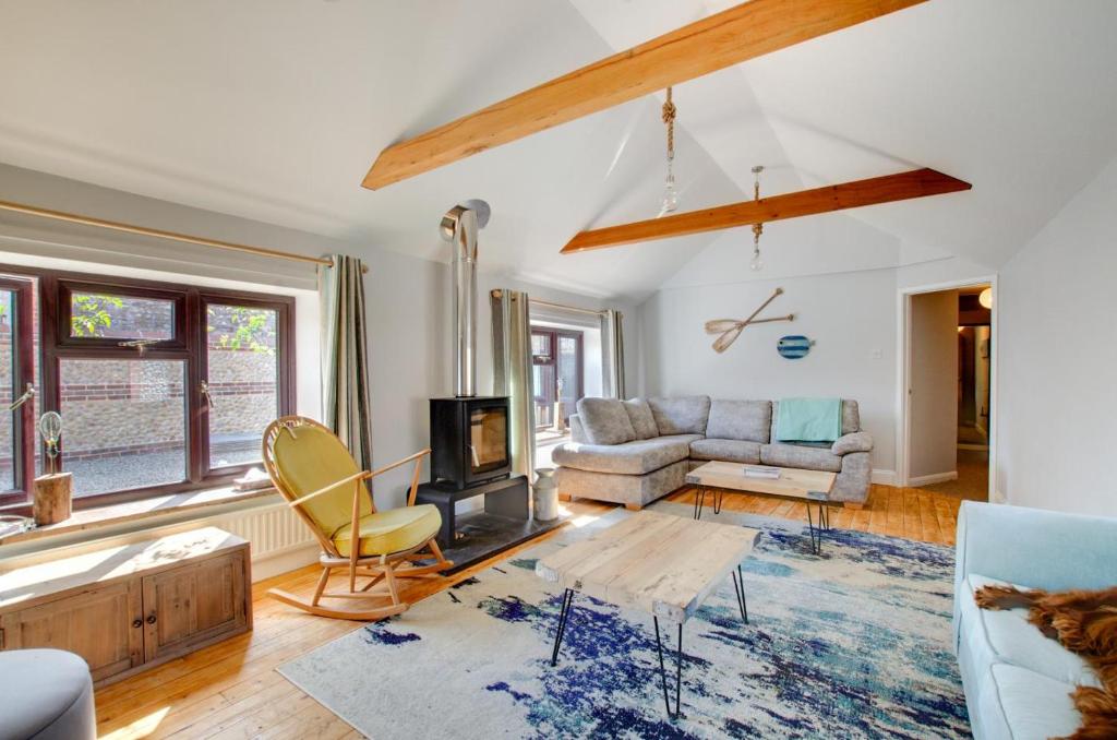 Cumfus Bottom, Salthouse