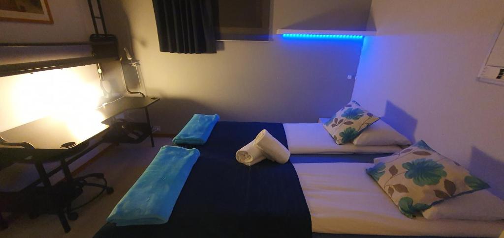 Hanstveitvegen 5 Guest Apartment, Bernes