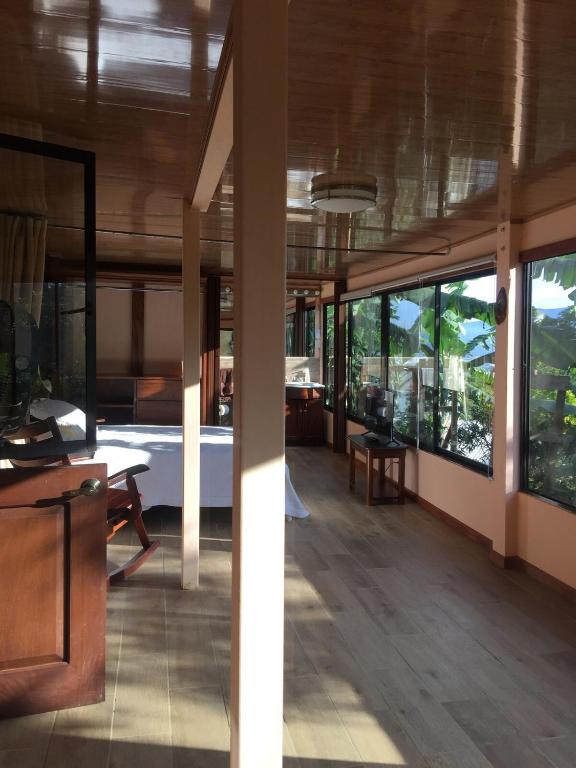 Private studio surrounded by nature, Escazu