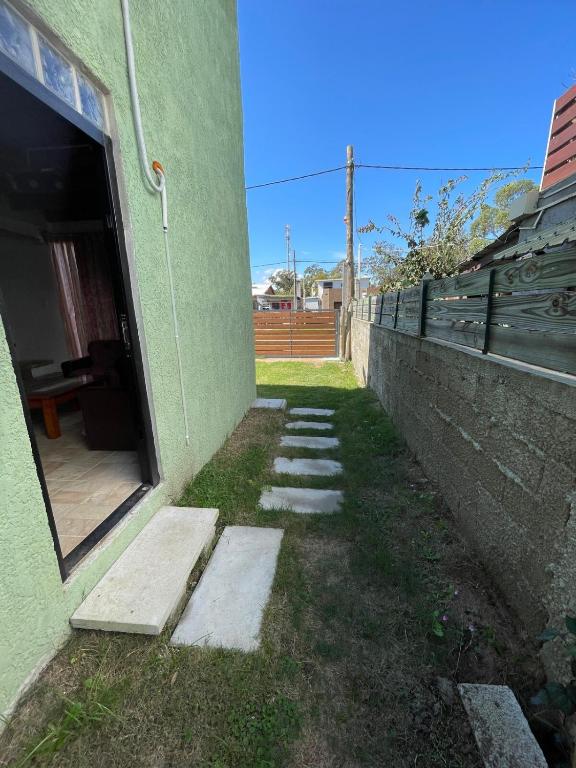 The Green House 1 - 2