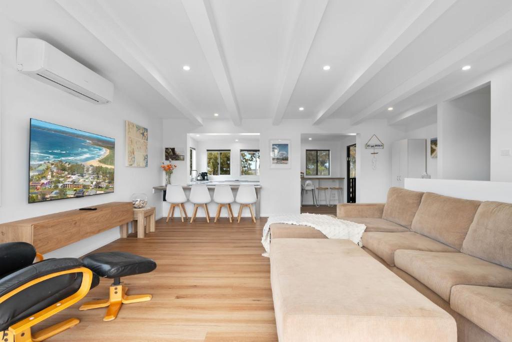 Sun and Sea, Berrara