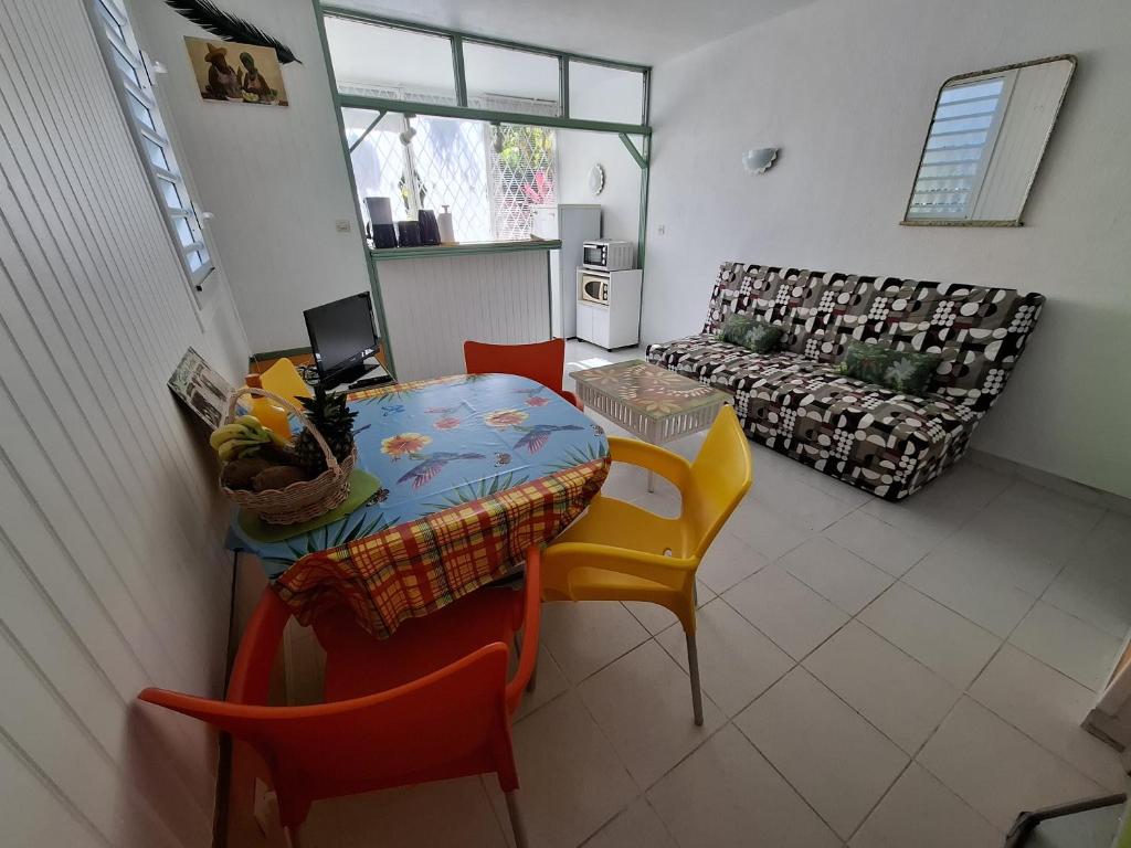 Martinique 3 ILETS POINTE DU BOUT T2 35M2, Les Trois-Îlets