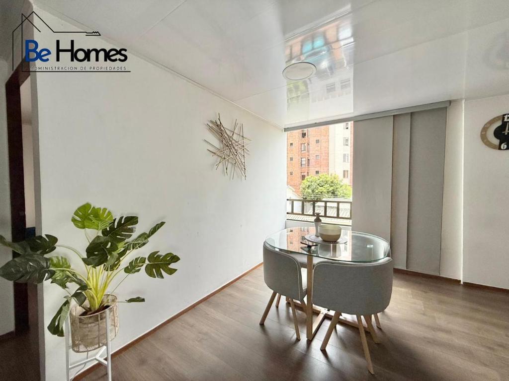 Modern apartment with private parking - 3