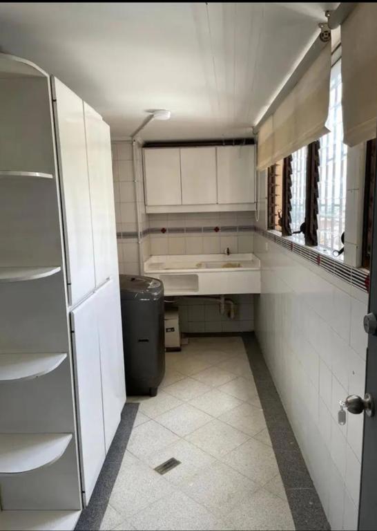 Apartaestudios edificio Alferez 9 piso enseguida Hotel intercontinental - 2