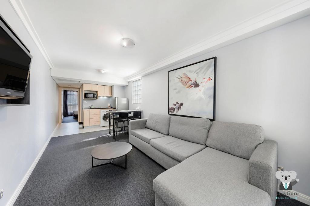 KozyGuru | Sydney CBD | Modern City Hideaway, Sydney