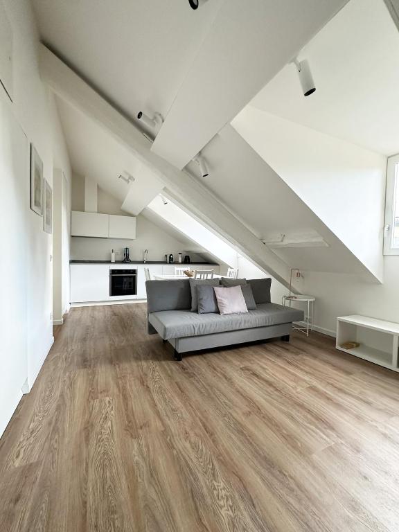 Be Your Home - Dalla Corte del Glicine, Milán