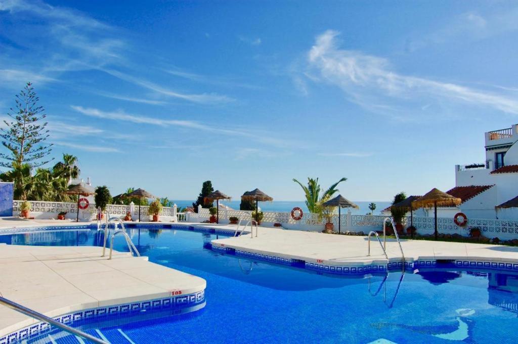 Panoramic Sea & Beach views luxury 2 bedroom Apt - 2