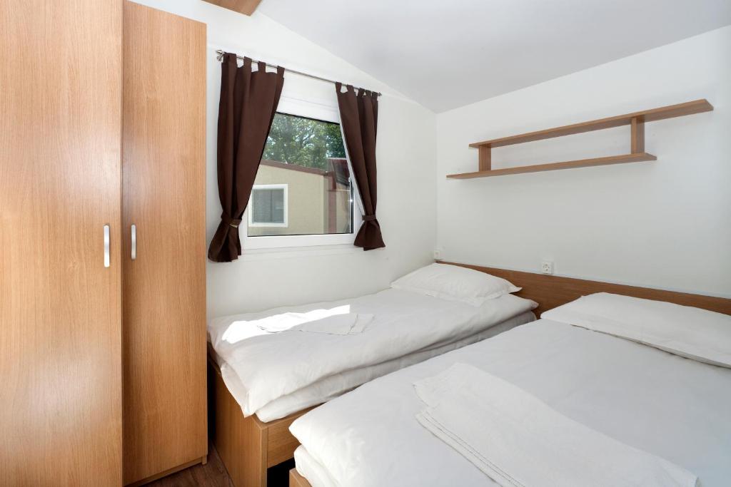 Camping Ulika Mobile Homes - Naturist — Hotel rooms in Poreč, Istria