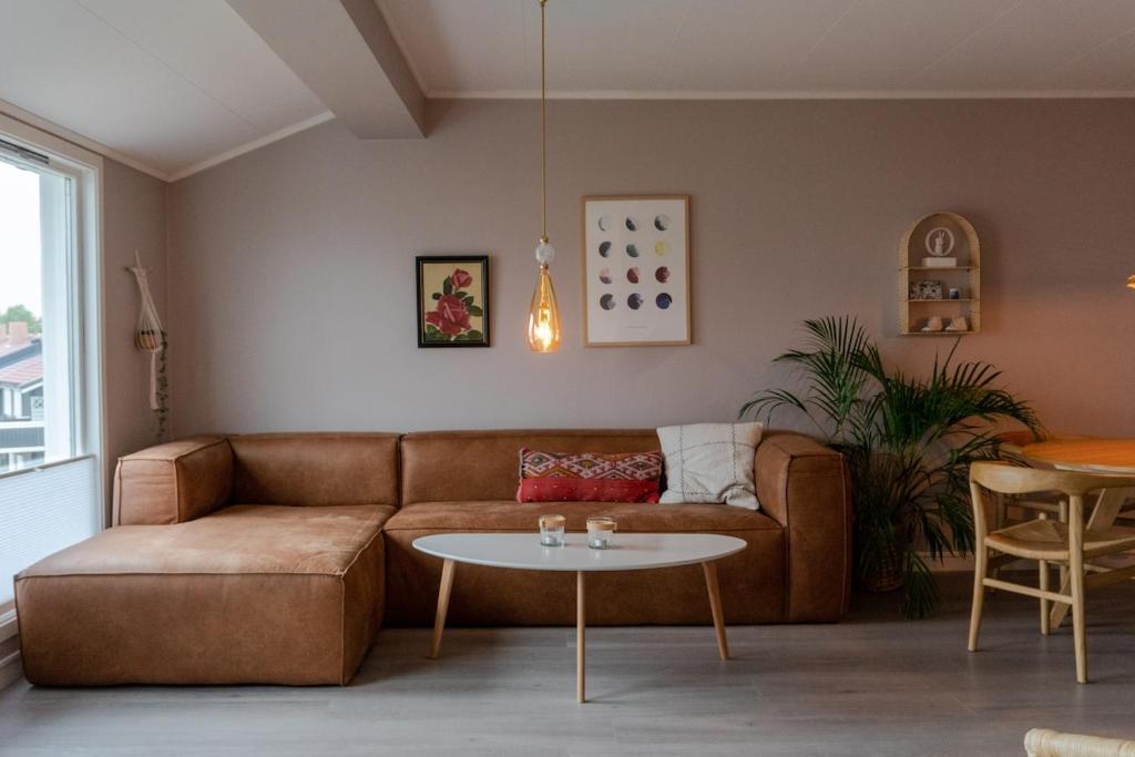 Delicate apartment with magical views, Tromsø