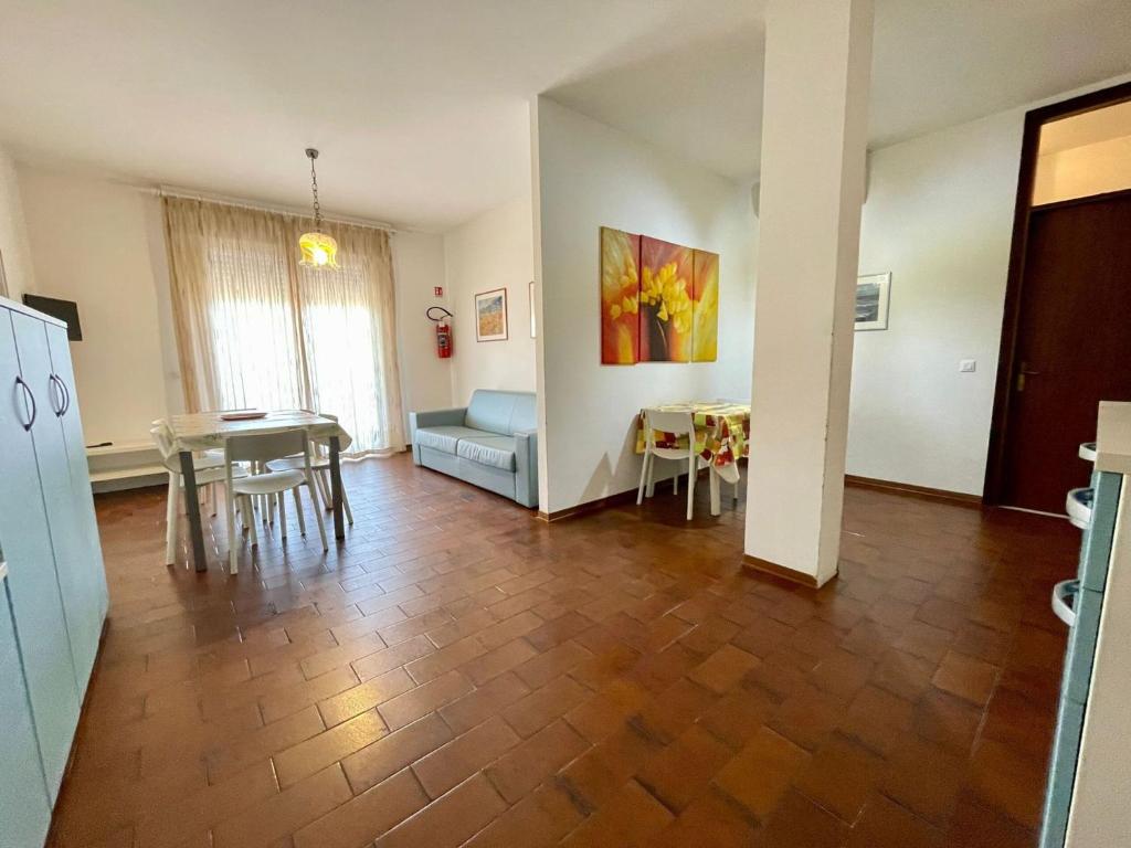 Spacious apartment for six guests - 3
