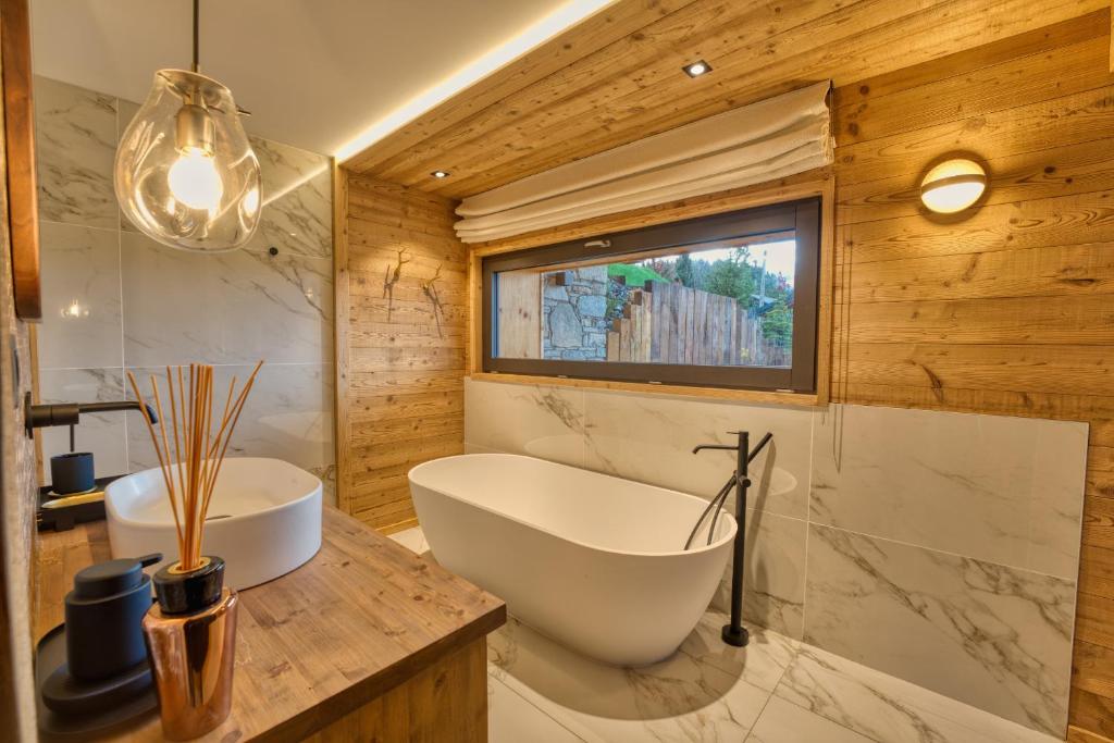 Chalet Cheval Blanc - Les Gets - ski in-out - 4