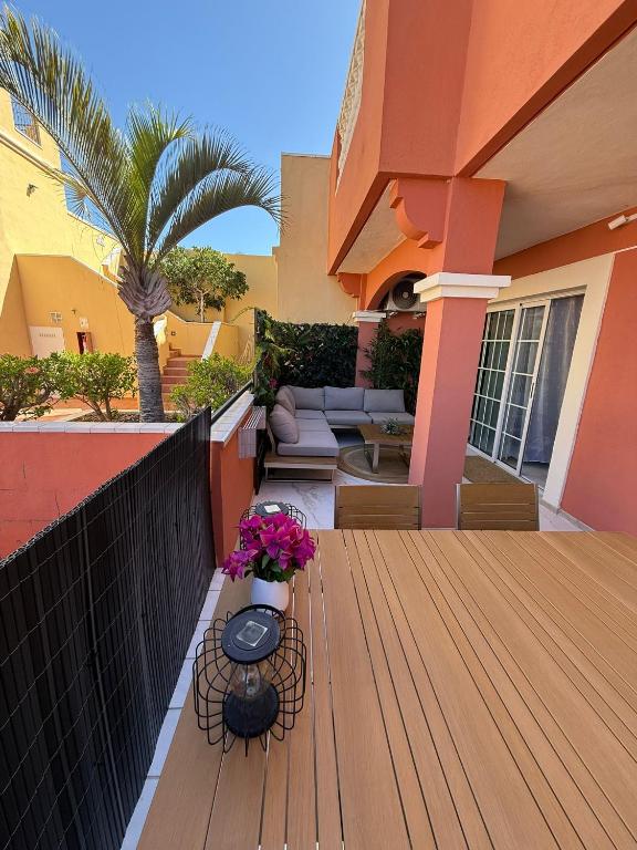 Granada Park Apartament — Playa de las Americas, Canary Islands