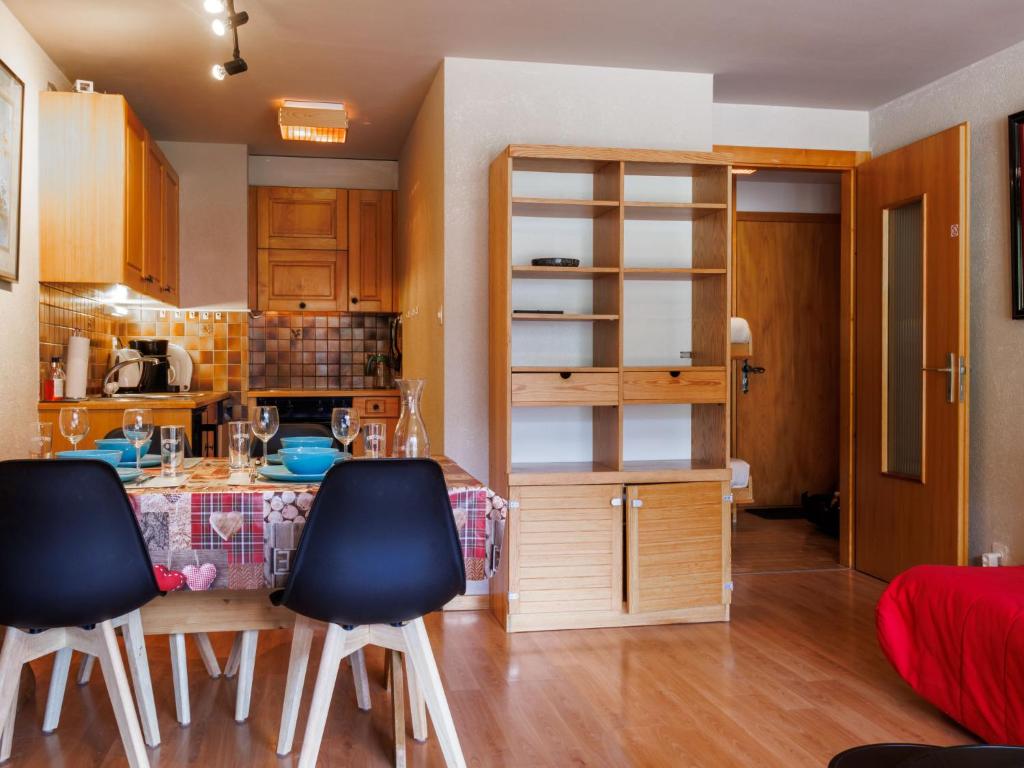 Apartment Dents Rousses H2 by Interhome - 2