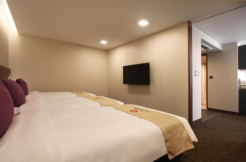 Room Image 1