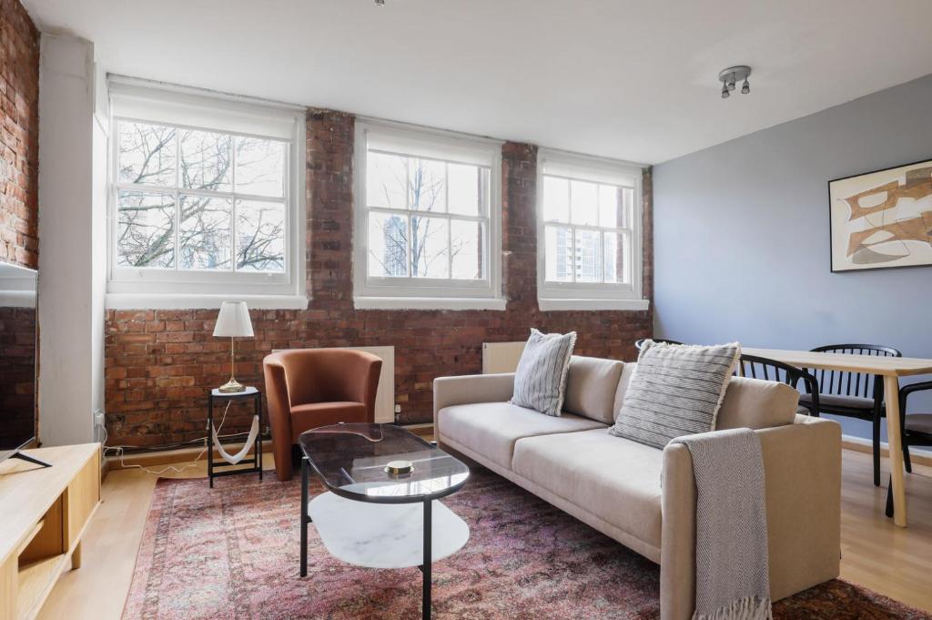 Clerkenwell 2br nr stations bars restaurants LON-418, Londýn