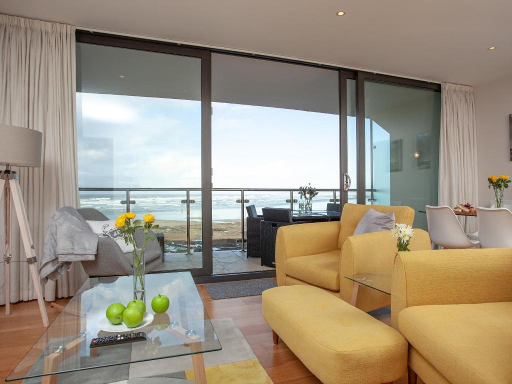 Ocean Serenity, Horizon View, Westward Ho