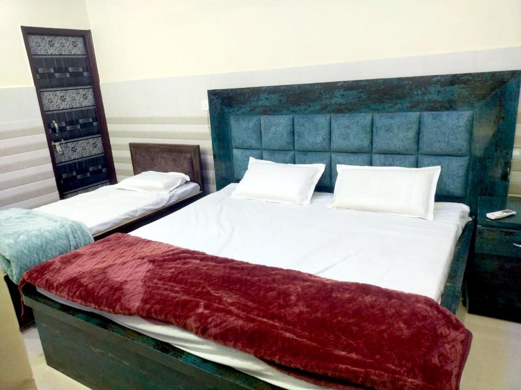 Radha Krishna Guest House, Vrindavan