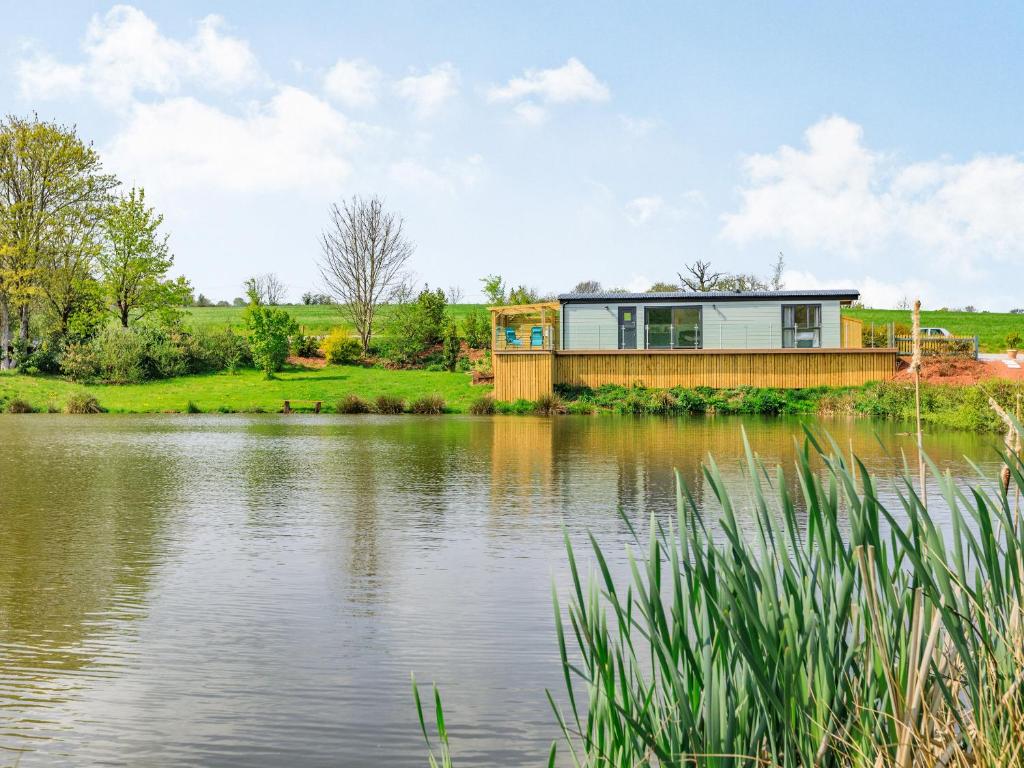 Ponsford Ponds - Goosedown Lodge, Cullompton