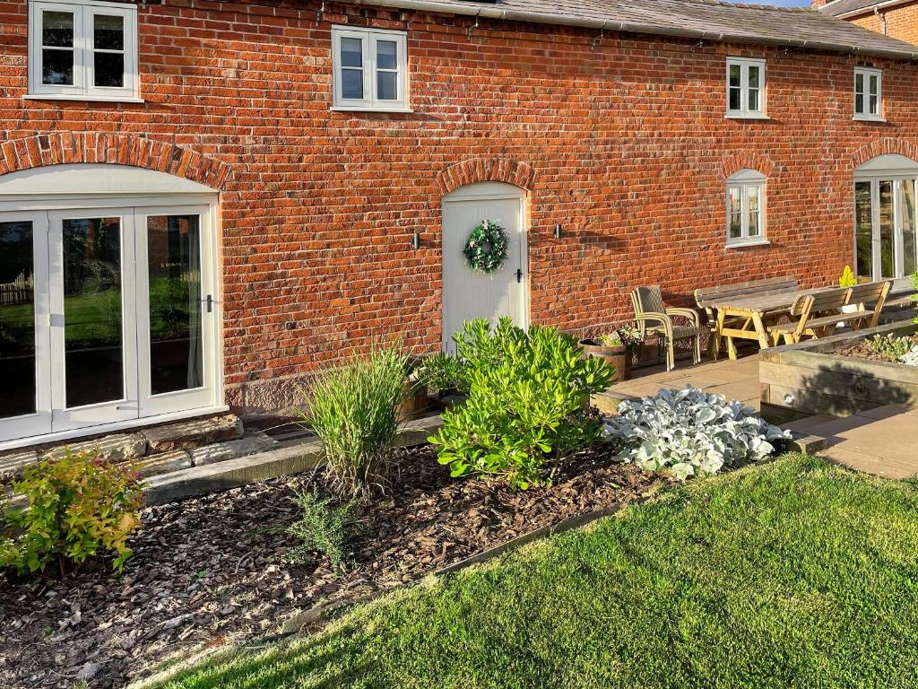 The Drift House, Malpas