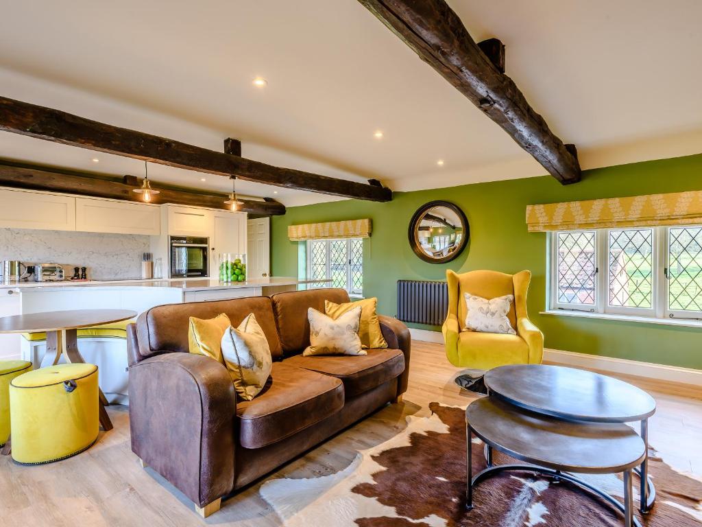 The Apple Store - Uk32623, Swannington