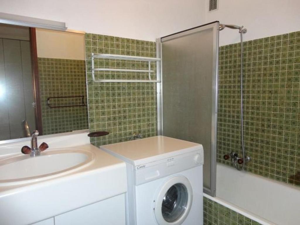Appartement 2 pièces pour 6 personnes, cabine, parking, au cœur du village, proche des pistes - FR-1-572-166 - 3