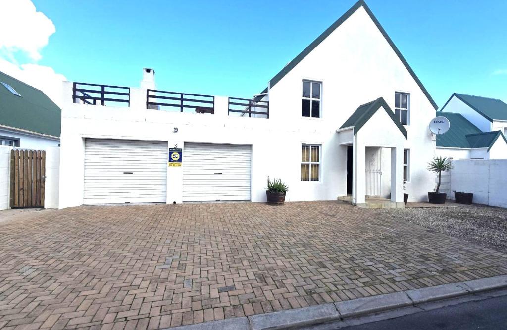 Langebaan at Amorgos 3, Langebaan