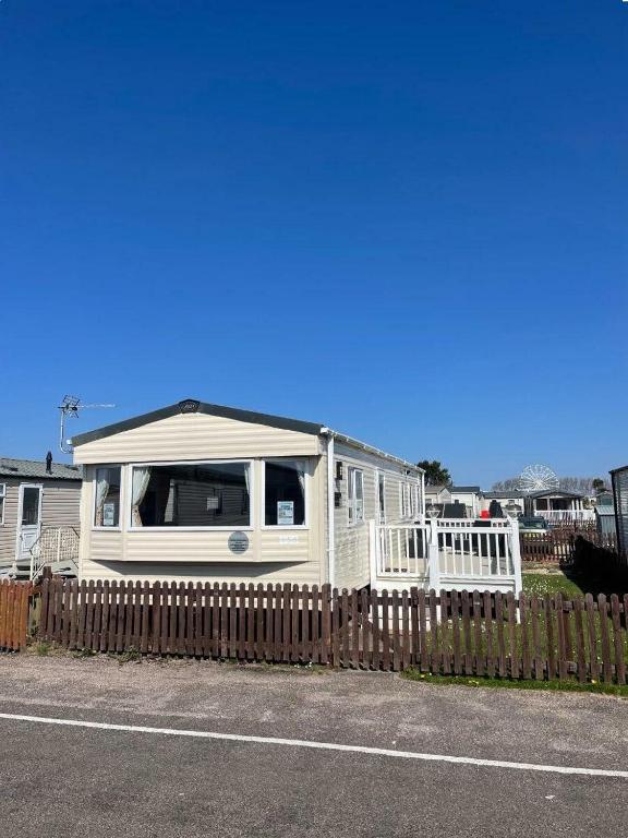 Unity Holiday Resort - Holiday Accommodation 21472, Berrow