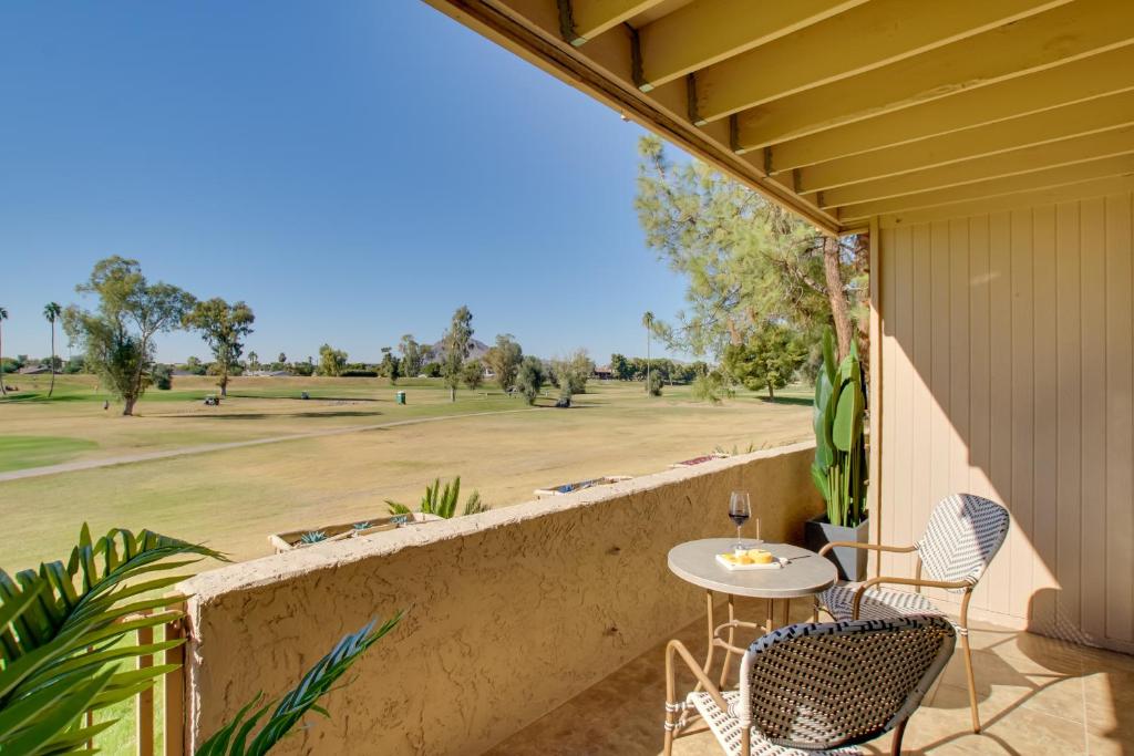 First-Floor Condo with Golf Course Views and Pool!, Scottsdale