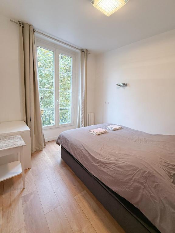 5 People Apt Centre Paris 3em in Meslay Marais - 3