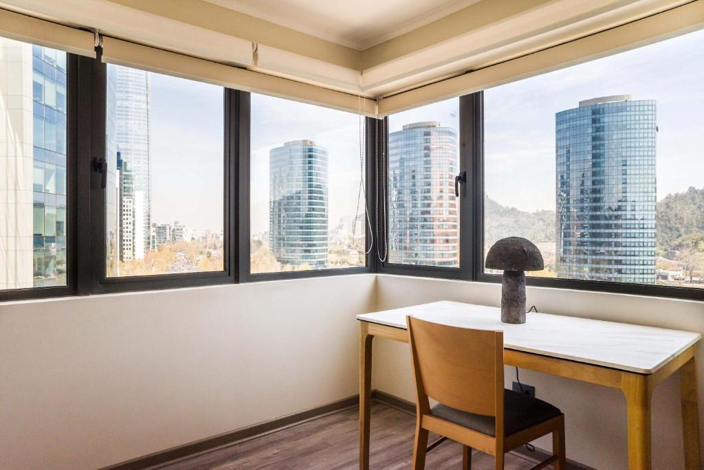 Chic 2BR Retreat in Vitacura Perfect for 5 Steps from Everything - 5