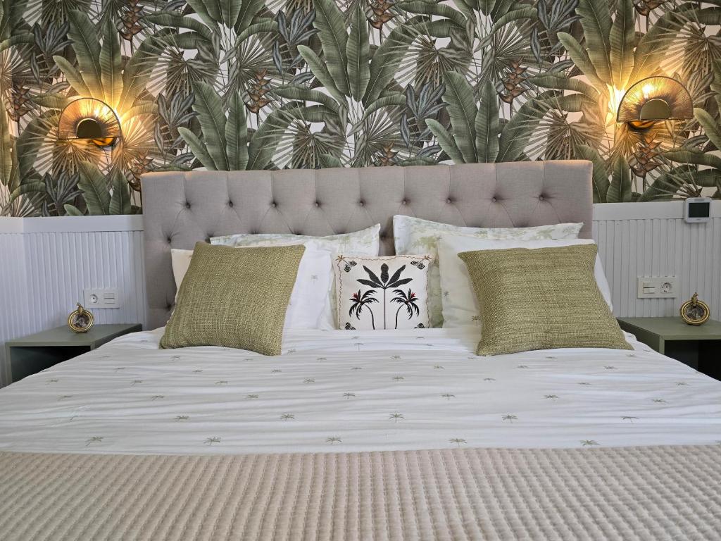 Sun and Palms - Tropical Forest Designer Apartment - 5