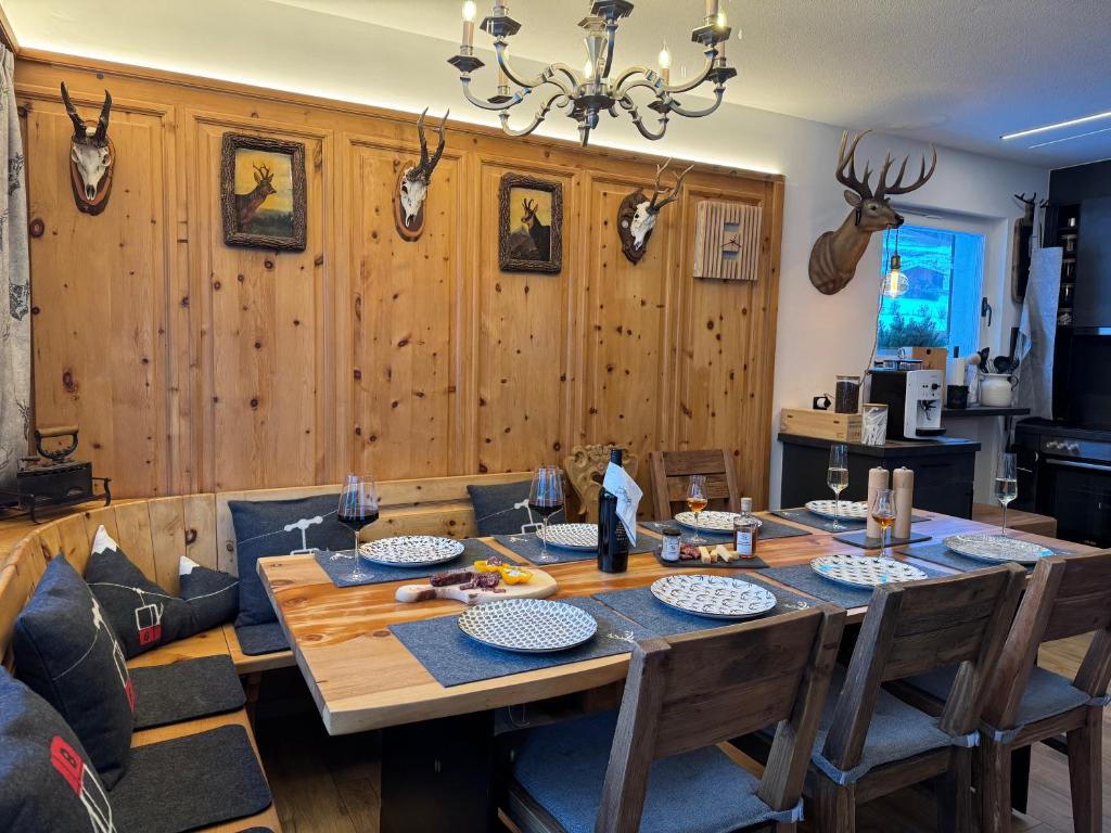 Exklusives Berg-Bijou mit Bergblick mit privaten Wellnessbereich Hot Tube und Sauna -Hunde herzlich Willkommen mit eingezäunten Grundstück - 2