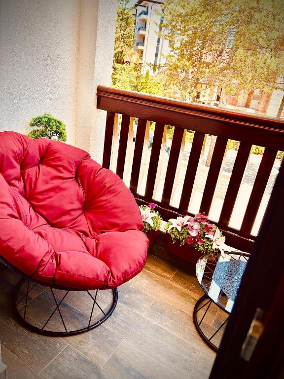 Bambi S18 - Your New Family Story - 2