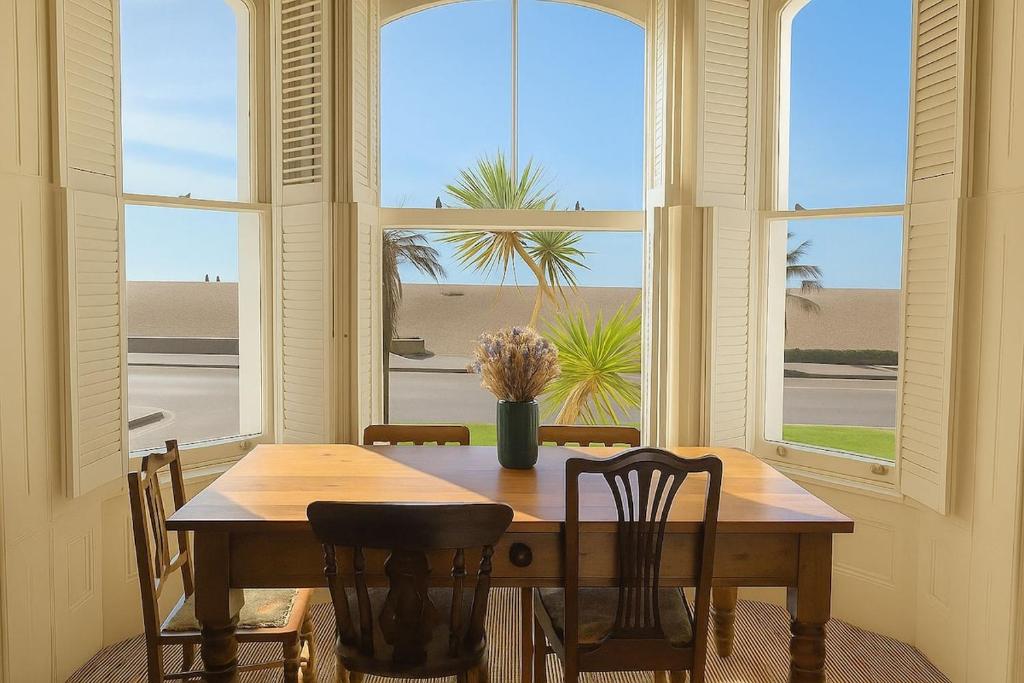 The Palms, Folkestone Beach, Folkestone