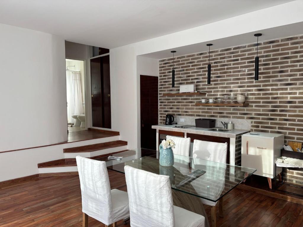 Hermoso loft en pleno camba cua a dos cuadras de la costanera !! - 3