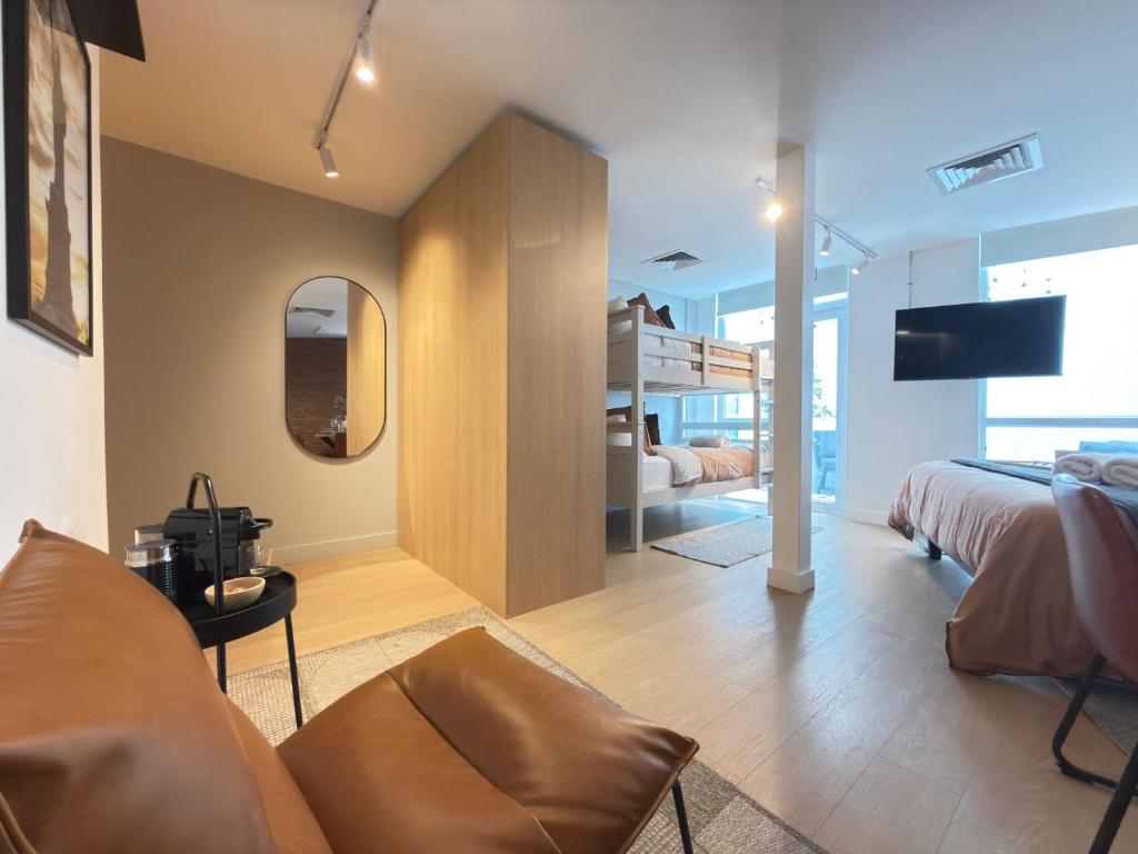 HOM I Loft Terraza Planta baja Familiar Lastarria - 1