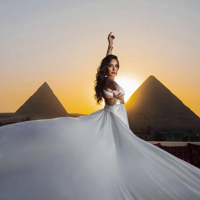 grand Golden Pyramids view, Káhira