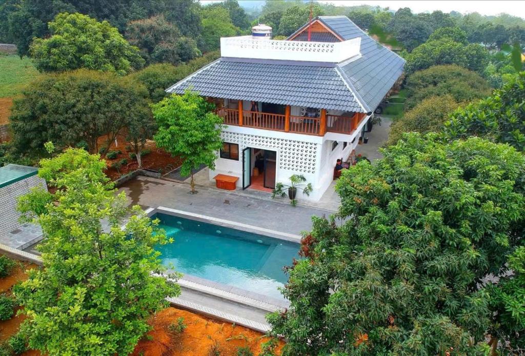 Giang House