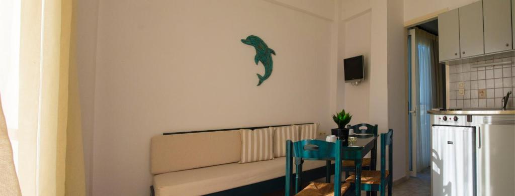 Frida Apartments — Restaurant & bars in Chania
