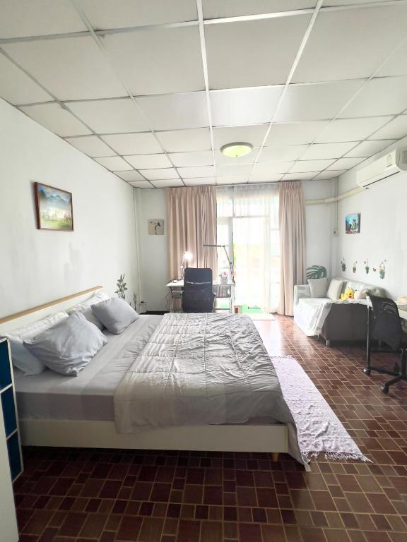 Private 3rd Floor Room, Ban Nong Khwang Tawan