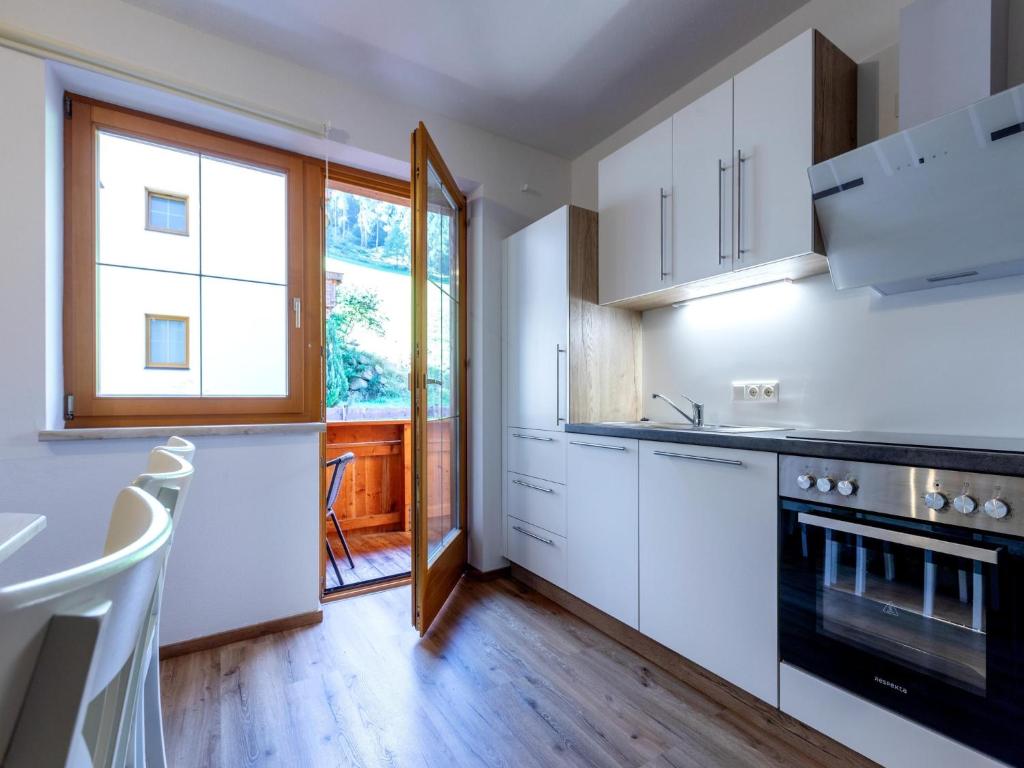 Apartment Neustift near Stubai Ski Lift - 5