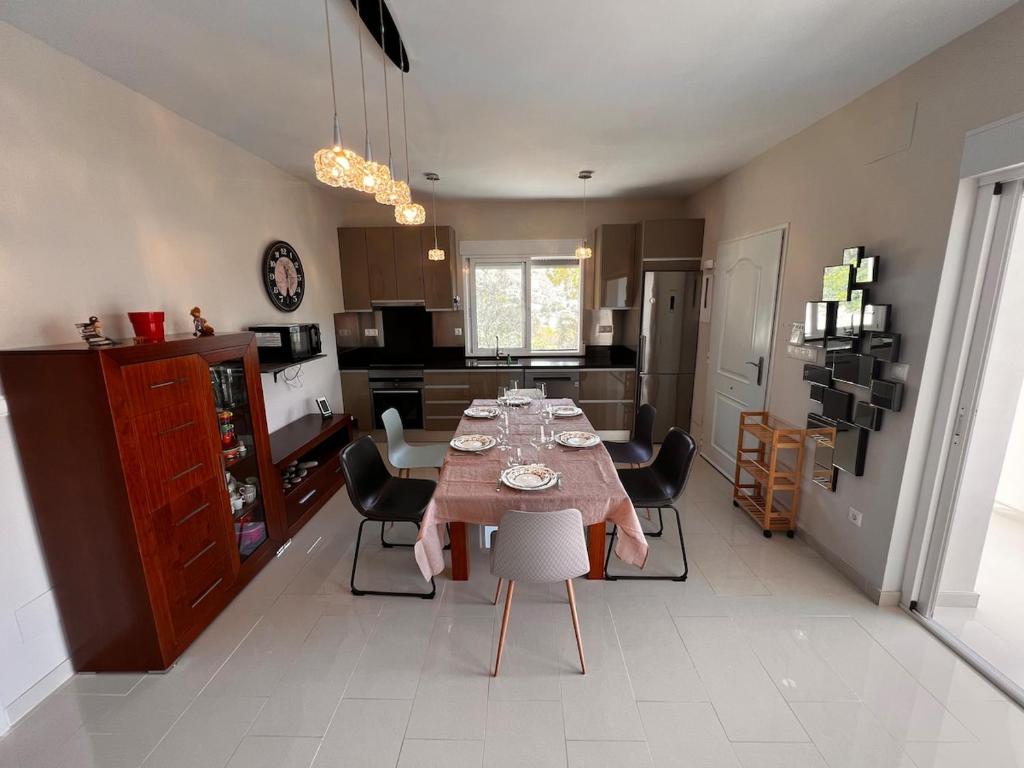 Villa with private pool, only 7 min to the beach - 5