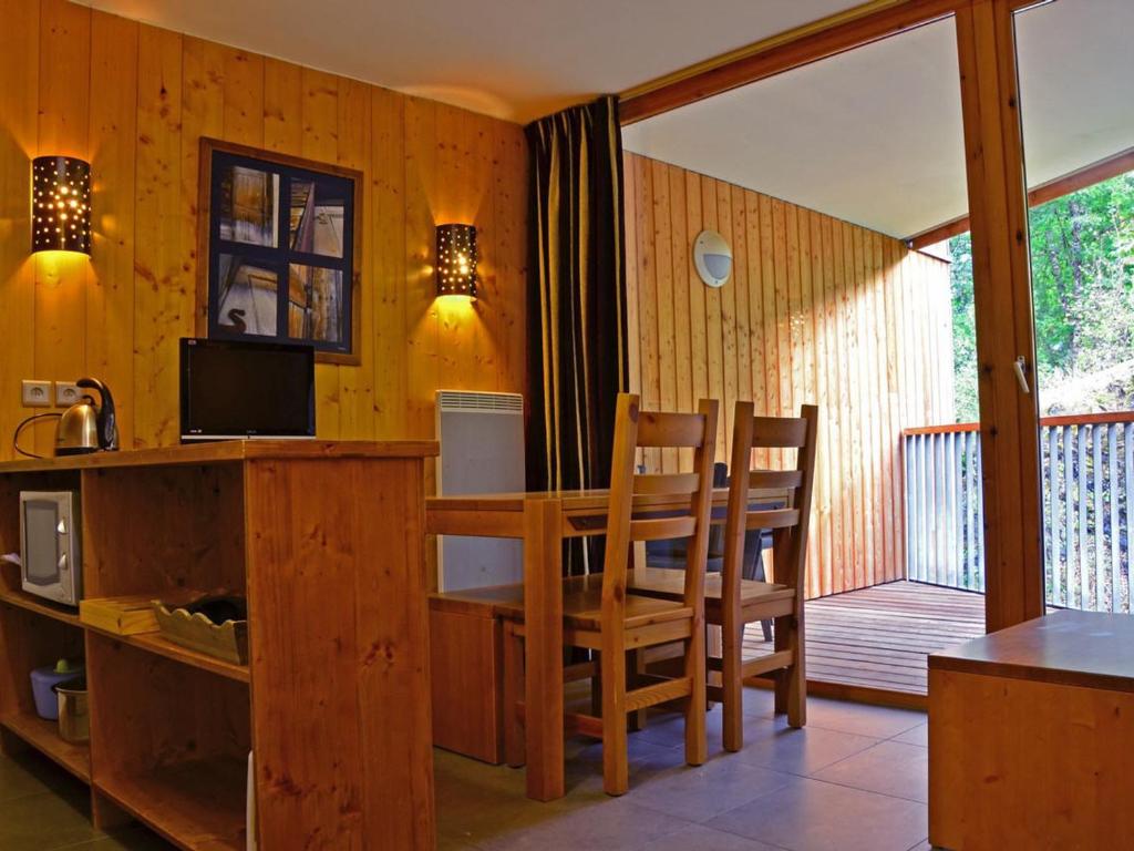 Appartement cosy à Montchavin, ski au pied, 2 pièces, terrasse, parking inclus, proche commerces. - FR-1-329-11 - 1