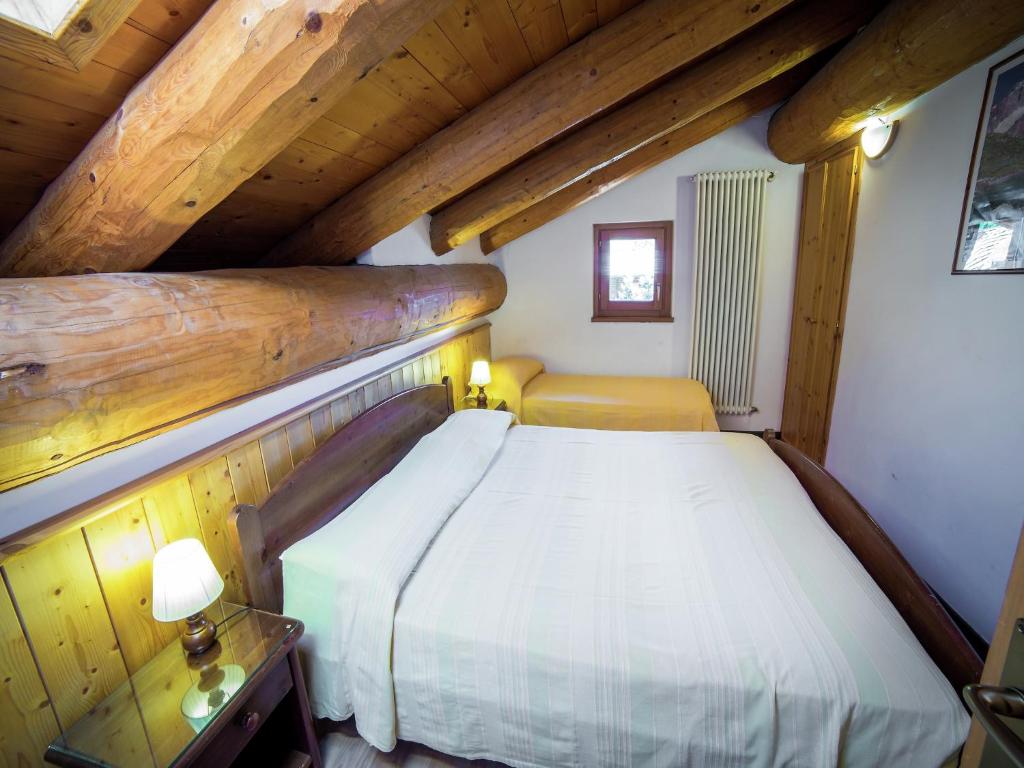 A Cozy Alpine Retreat - 3
