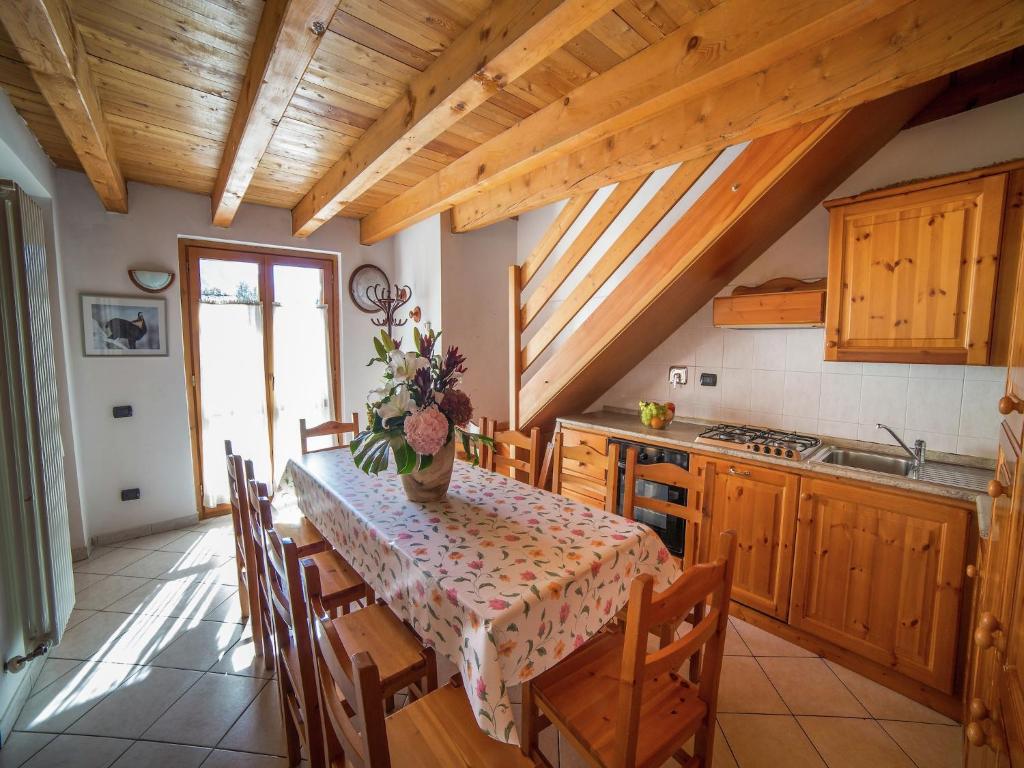 A Cozy Alpine Retreat - 4
