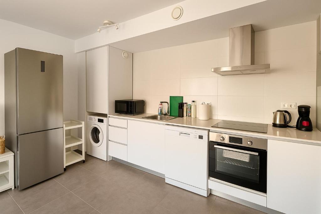 3-Sypialniowy Apartament Premium - Basen - 5 min do plaży autem - 3