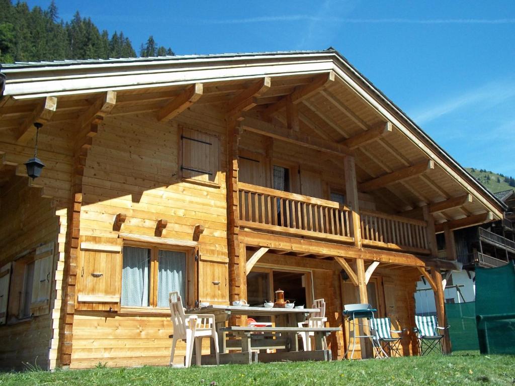 Chalet Le Rocher de la Serraz - 2